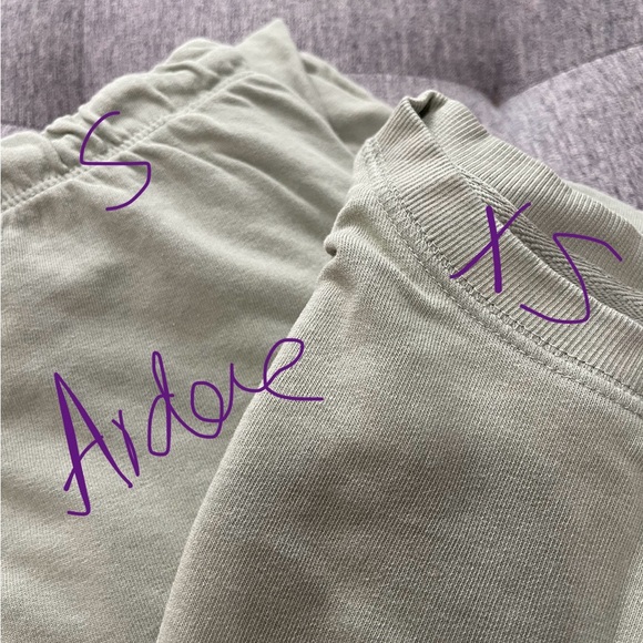 Matching Set - Picture 4 of 4